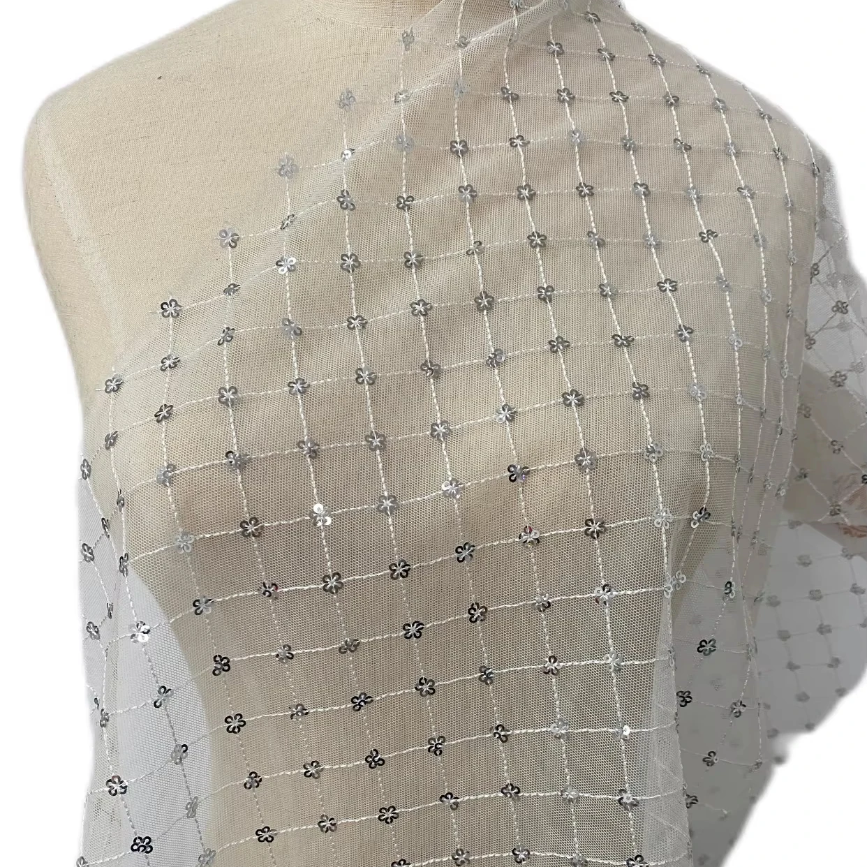 Low Price Good Quality Custom Sequin Embroidery Patches Glitter Sequin Design For Fashionable Clothing And Accessories