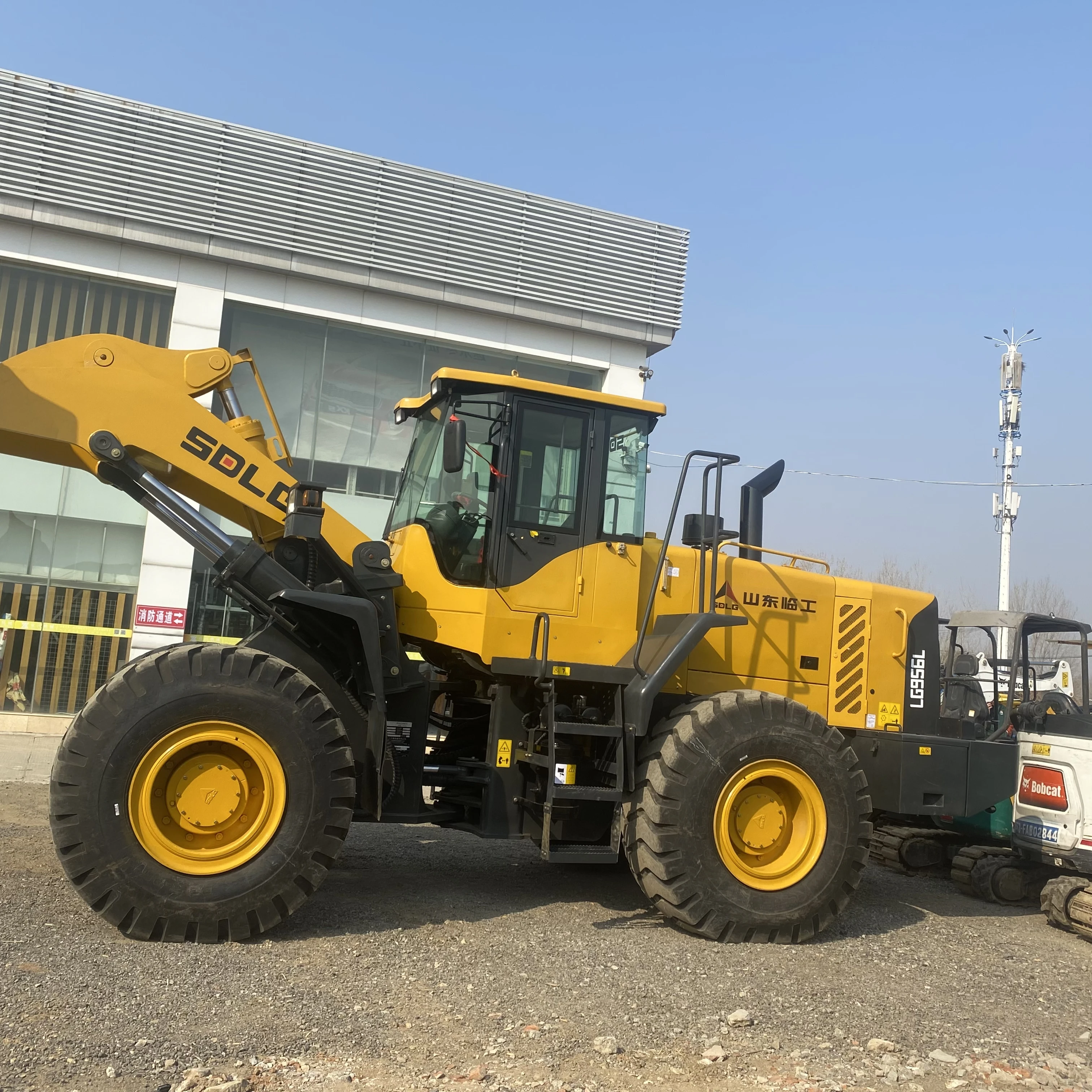 Mining Work Tractor Good Condition Earth Moving Wheel Payloader China Loader Construction Machine 3t 5 Ton 8 Ton 956 946 958 Use