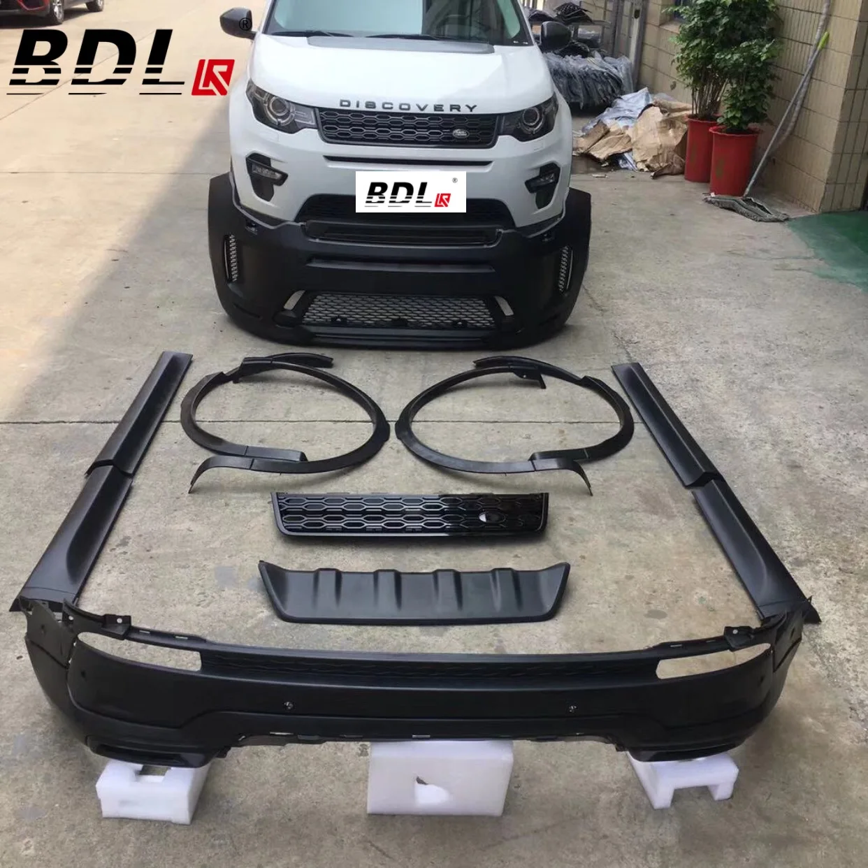 
For Range Rover Discovery Sport 2016-2019 Upgrade to 2020 Dynamic Body Kit From BDL Company in Jiangsu Changzhou 
