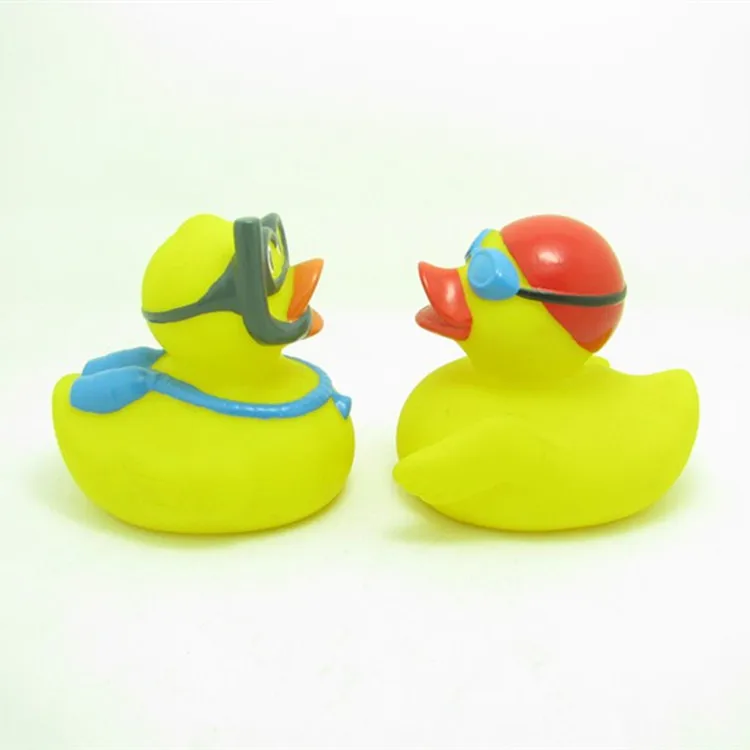 CE ROHS hotel promotional pool diving toys and Swimming floating  rubber race duck toys