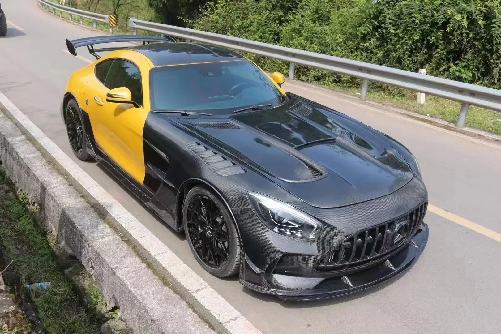Modified To Black Series Style Half Carbon Fiber Car Front Bumper Chin Assembly Body Kit For Mercedes Bens Amg Gt Gtr