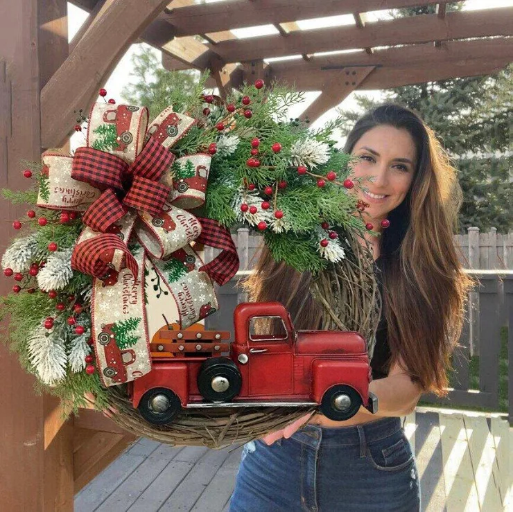 2024 Handmade Door Hanging Outdoor Wreath Christmas Garland With Red Truck