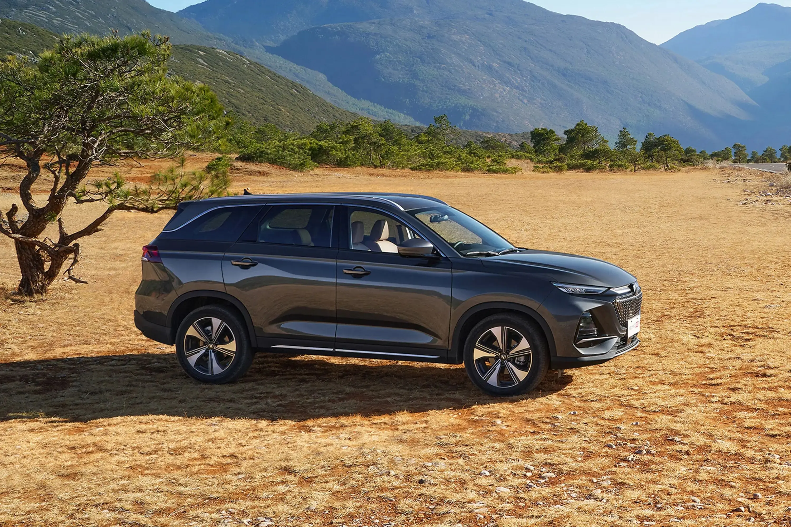 Changan 2024 X7 plus компактный внедорожник SHUXIANG версия с высокой скоростью 190 км/ч новый автомобиль 5-дверный 5-местный