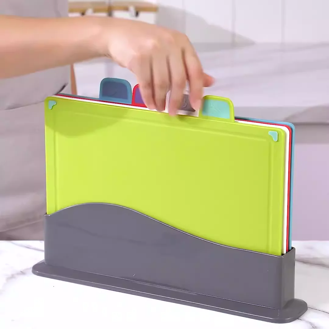 Antibacterial and Mildew Resistant PP Plastic Cutting Board Multi-Purpose Fruit and Cheese Sorting Board for Kitchen Use