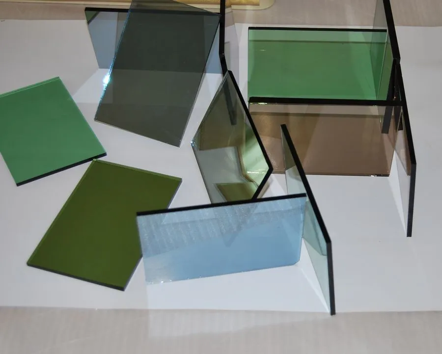 Eco-friendly Colored Mirror Eruo Bronze Silver Glass Factory Price Customized Size Clear Frameless Mirrors