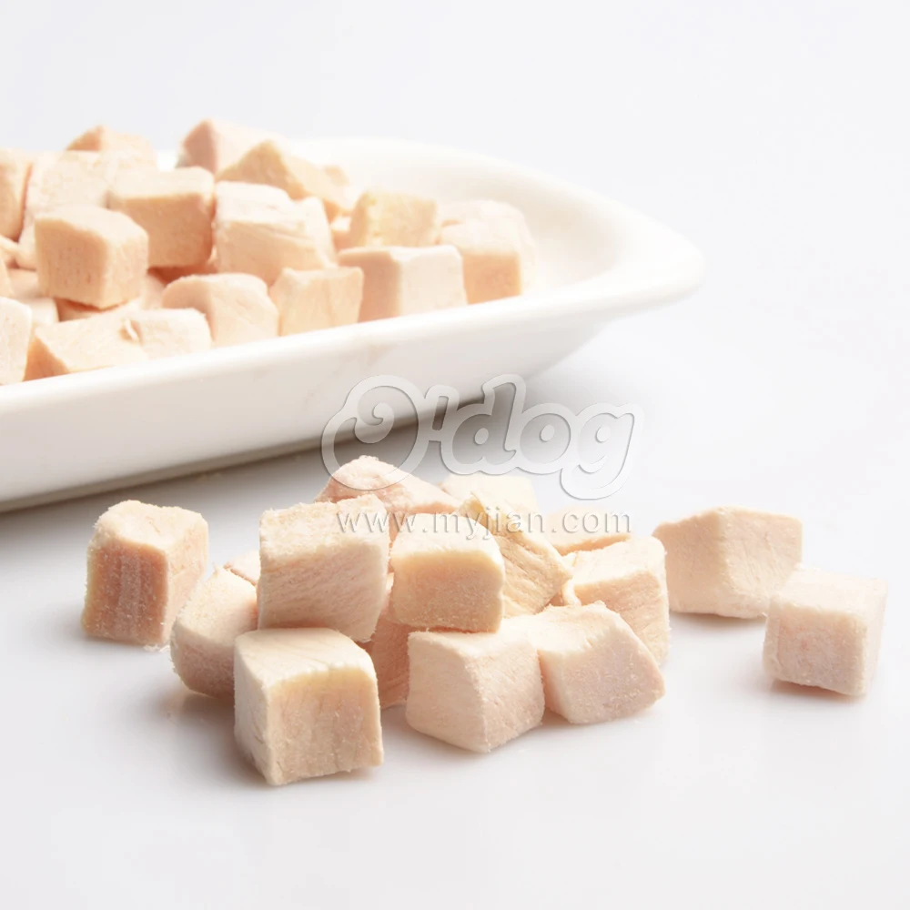 Natural freeze-dried chicken cubes new cat treats freeze dried cat treats snacks