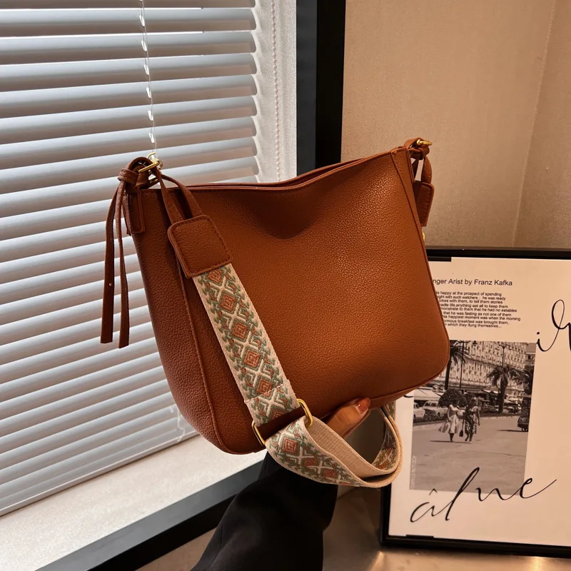Hobo Medium Vintage Snap Button Crossbody Geometric Strap Large Capacity Shoulder PU leather Bag Woman Handbag