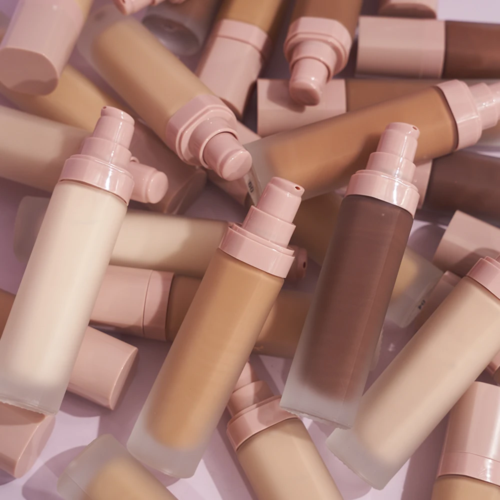 Оптовая продажа, водостойкая Жидкая основа для макияжа для черной кожи с логотипом на заказ