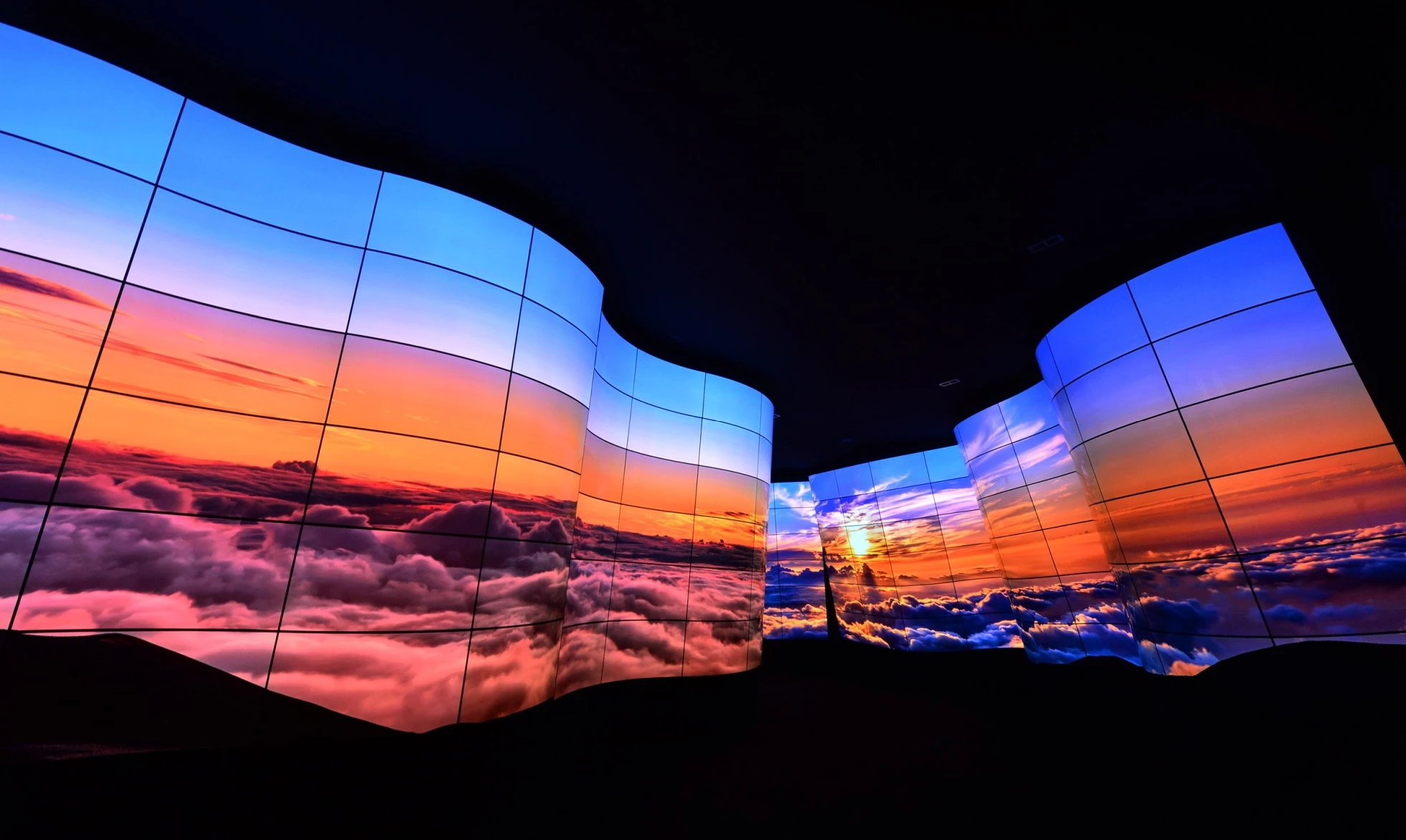 Flexible LED Display, Creative soft led display, HD  LED display manufacturer indoor p2 LED screen for shopping mall