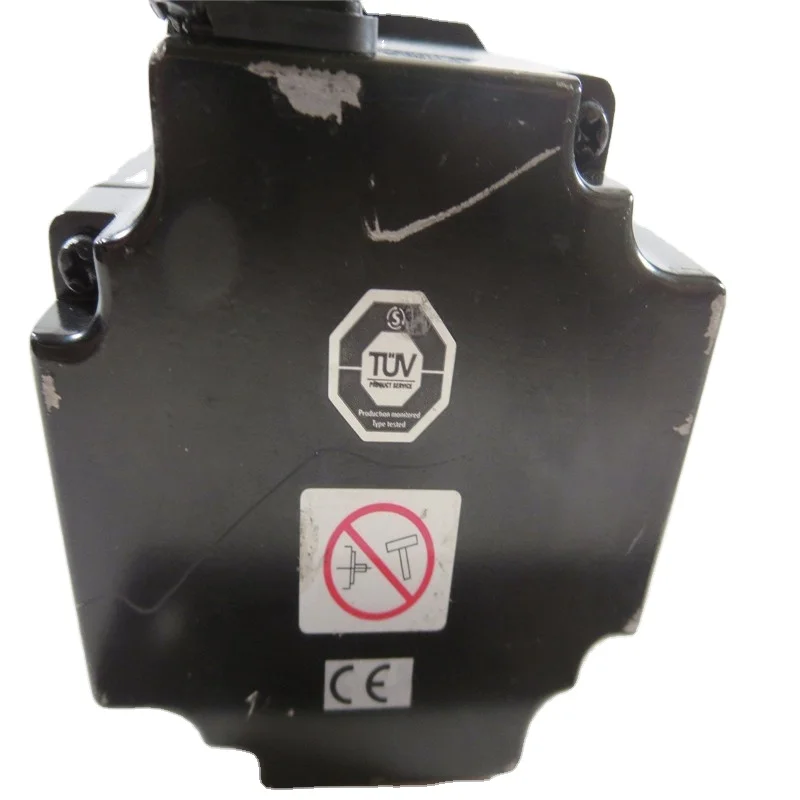 Ac Servomotor  con Robot Reductor SGMPS-04A2AJ12B