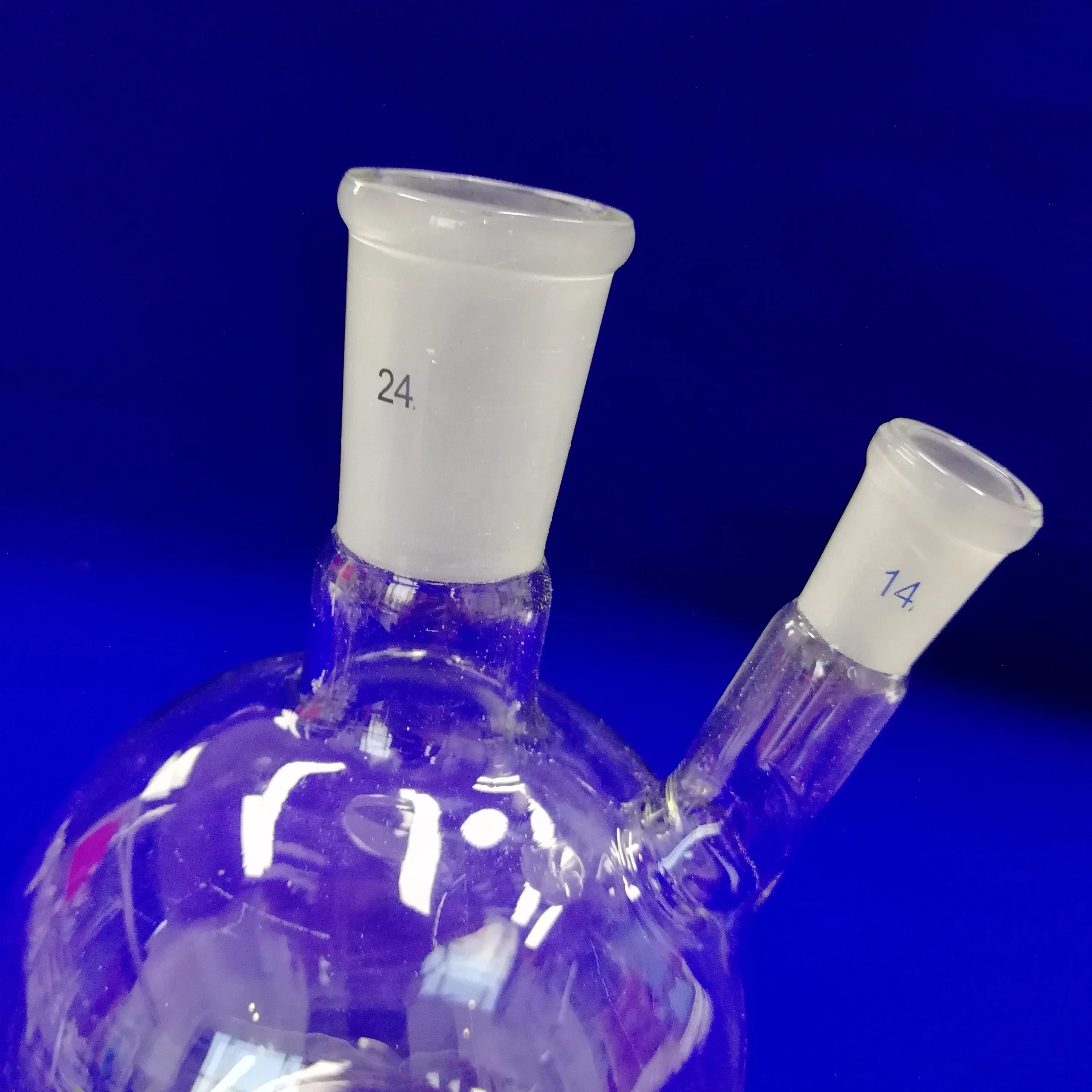 Factory supply high purity clear Two  necks round bottom lab flask