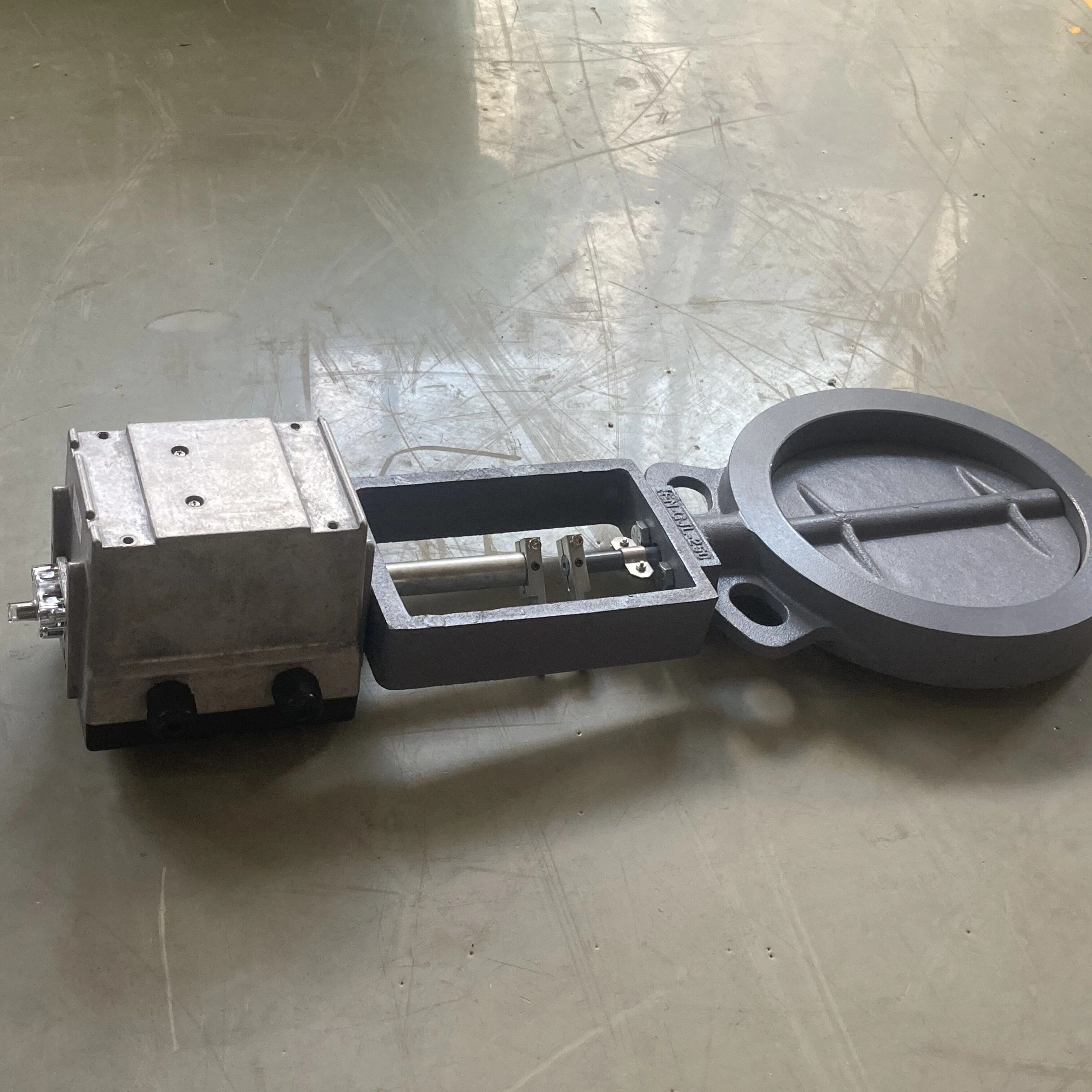 High quality Latest Summer model flue gas circulation hot air high temperatureAT50-60T20 Hot air cast iron valve