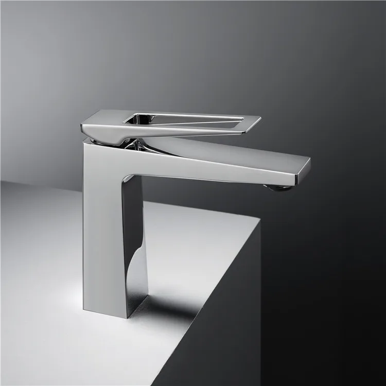 OEM Manufacturer Deck Mounted Chrome Color Basin Sink Water Faucets Mixers Taps Single Handle Brass Bathroom Basin Faucet