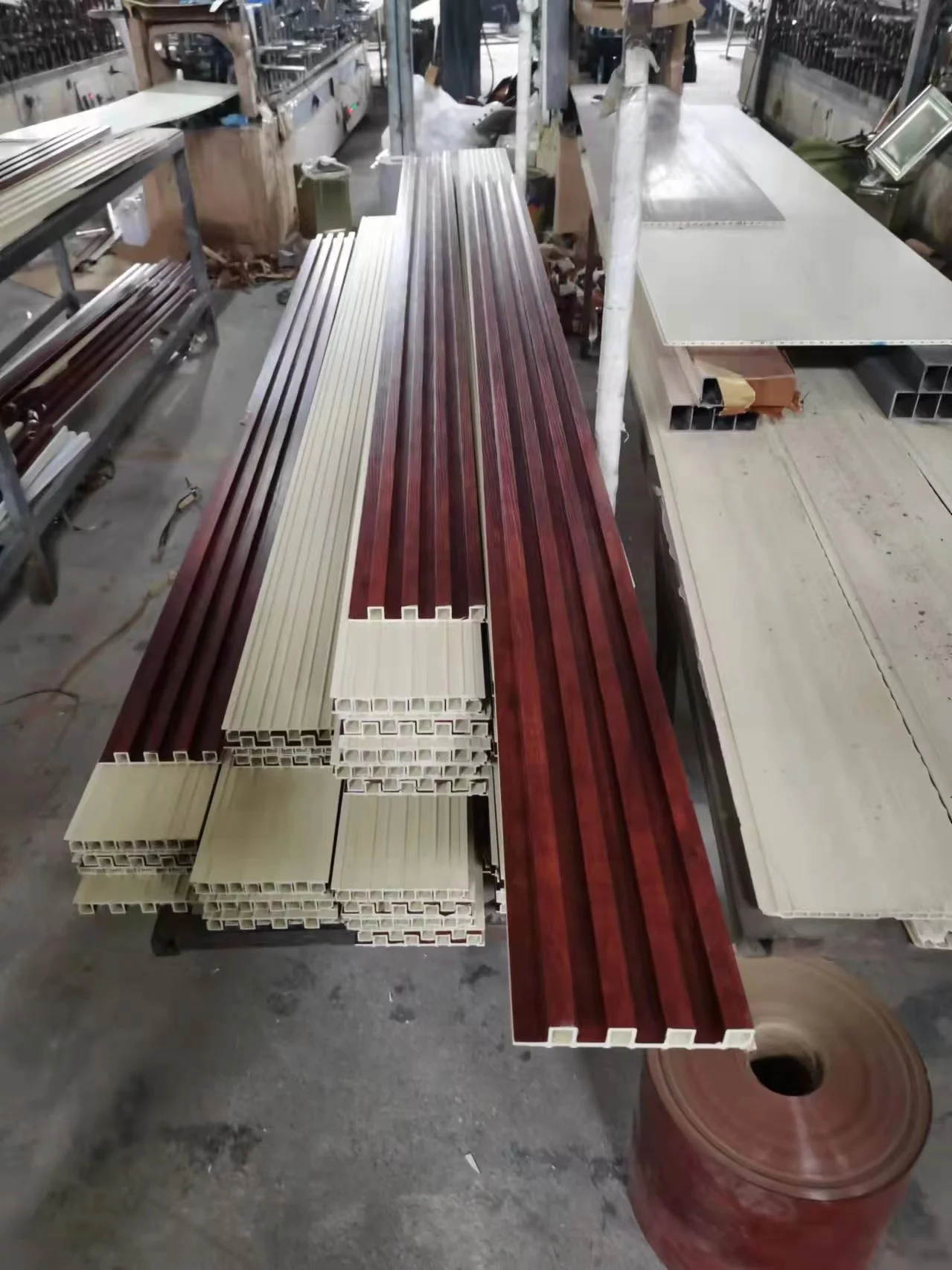 Water Proof WPC Panels Hole Sales Wpc Wall Panel Decoration Hotel Interior Wooden Fluted Wpc Wall Board Panel Cladding