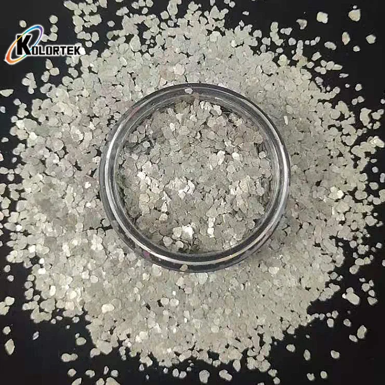 Kolortek Wholesale Bulk Gold Flakes Natural Color Mica Flakes for Epoxy Floor Flakes