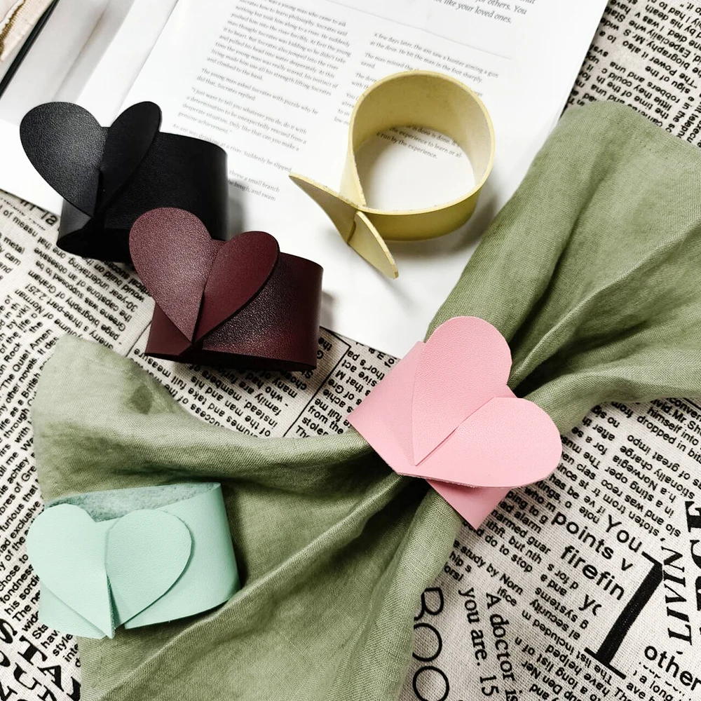 Customized Creative Design Heart Shape Wedding Birthdays Hotel Faux Leather Napkin Ring Clip