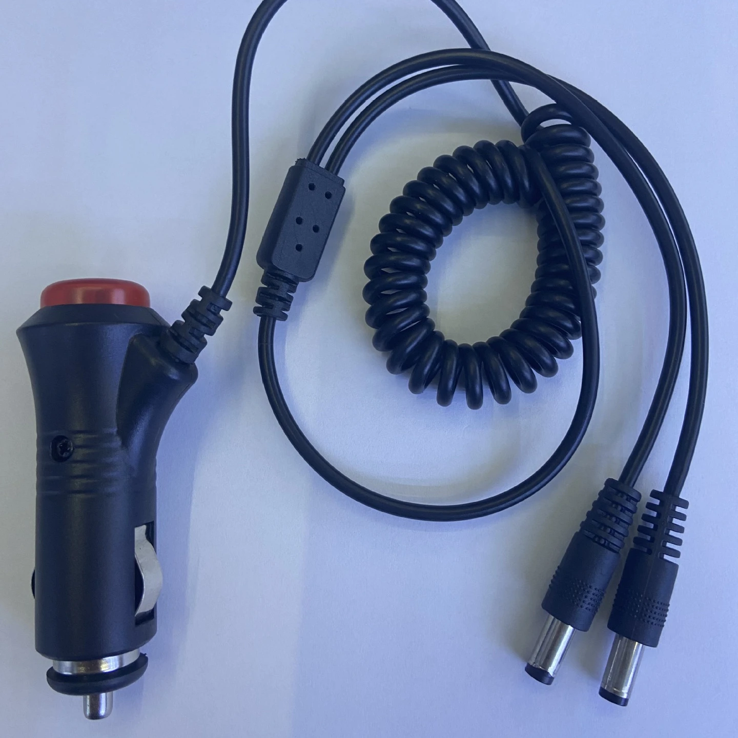 Customized  input 12V output 12V DC electronic dog car charger one spring driven two wire 5.5 * 2.5 and 5.5 * 2.1