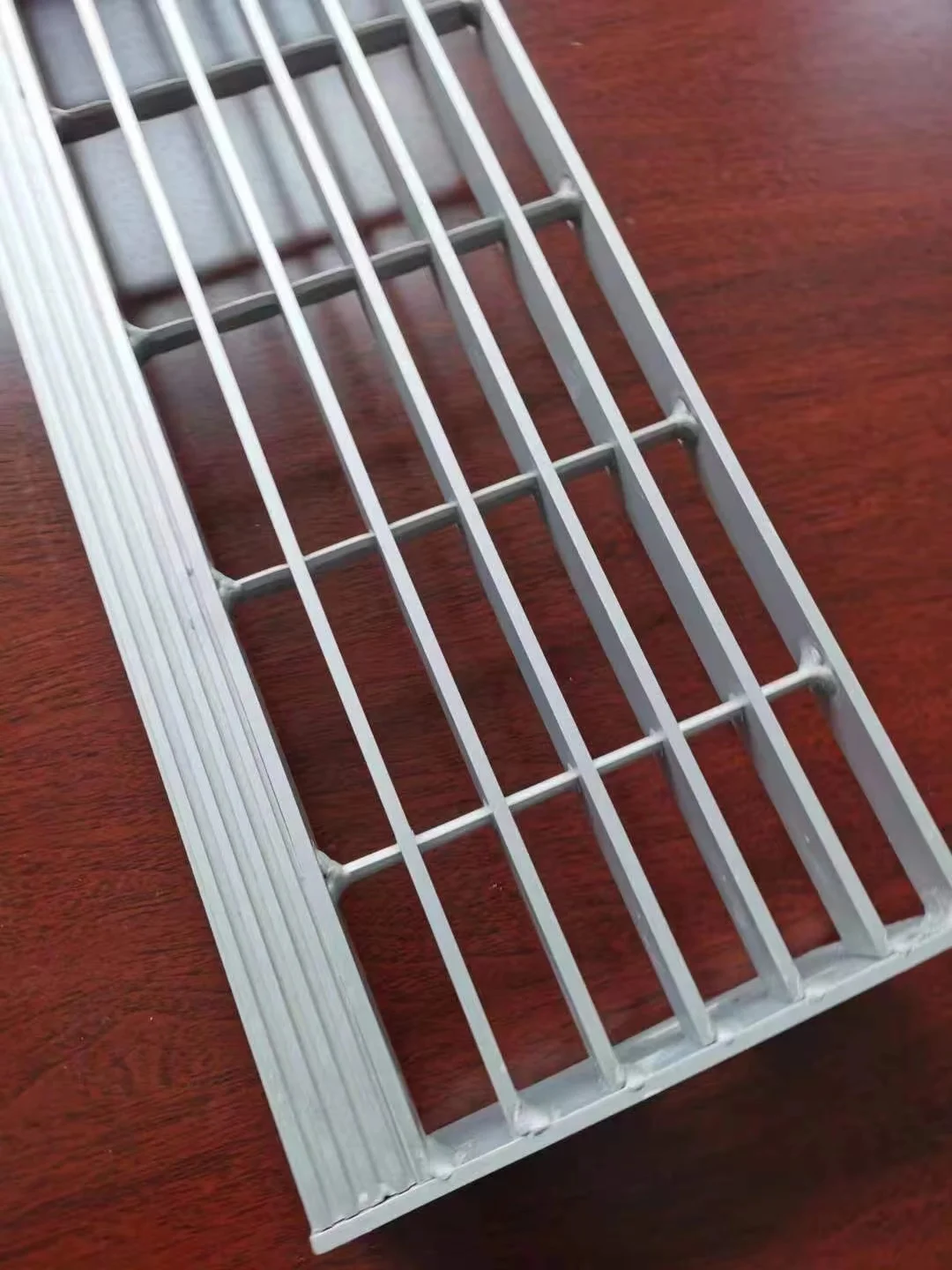 Beat price building materials price ASTM A36 shelf ceiling fasten clip type for aluminum grating