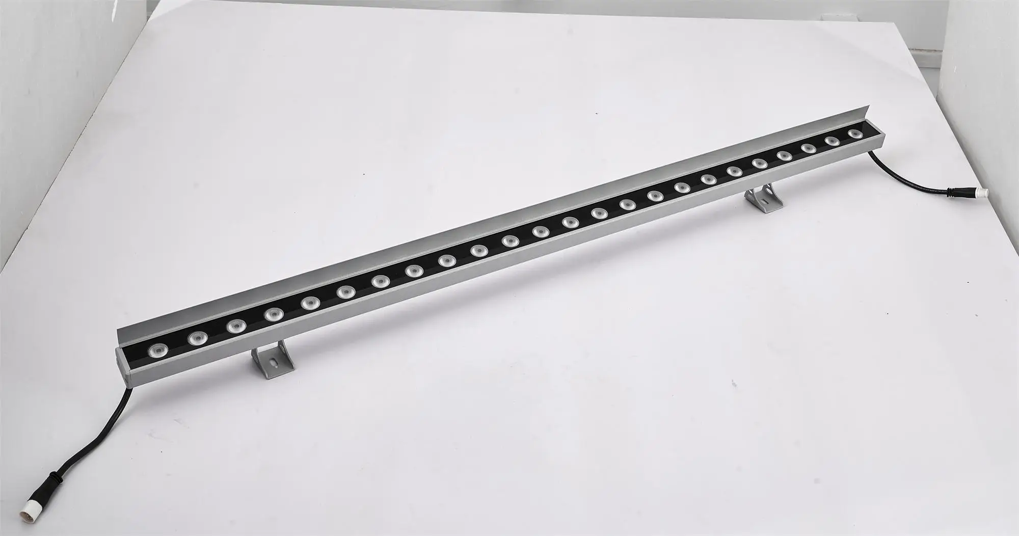 Wash Light IP65 Waterproof 220V DMX512 Car Wash/tunnel/bridge 270W RGB/RGBW LED Lights Linear bar Wall Washer