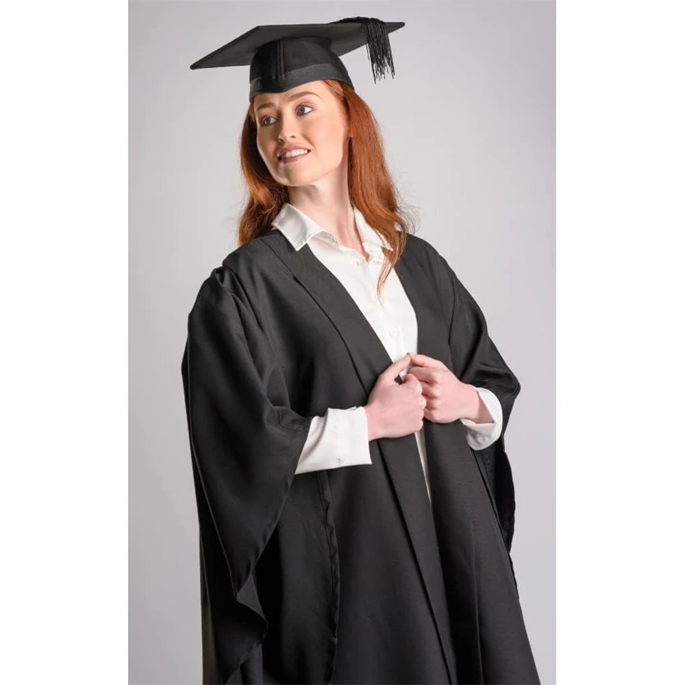 Wholesale Unisex UK Graduation Gown Black Gown Academic graduation dress for lady University High School Graduation Clothing