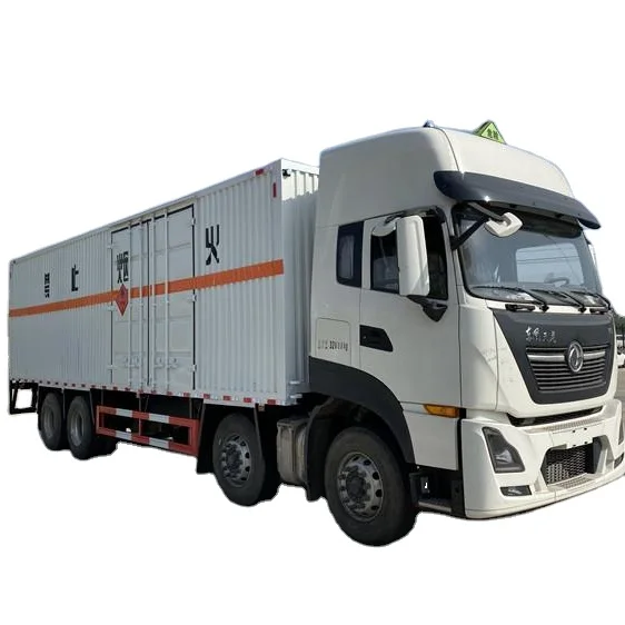 Грузовой автомобиль Dongfeng Tianlong 8x4 грузовой для перевозки опасных грузов