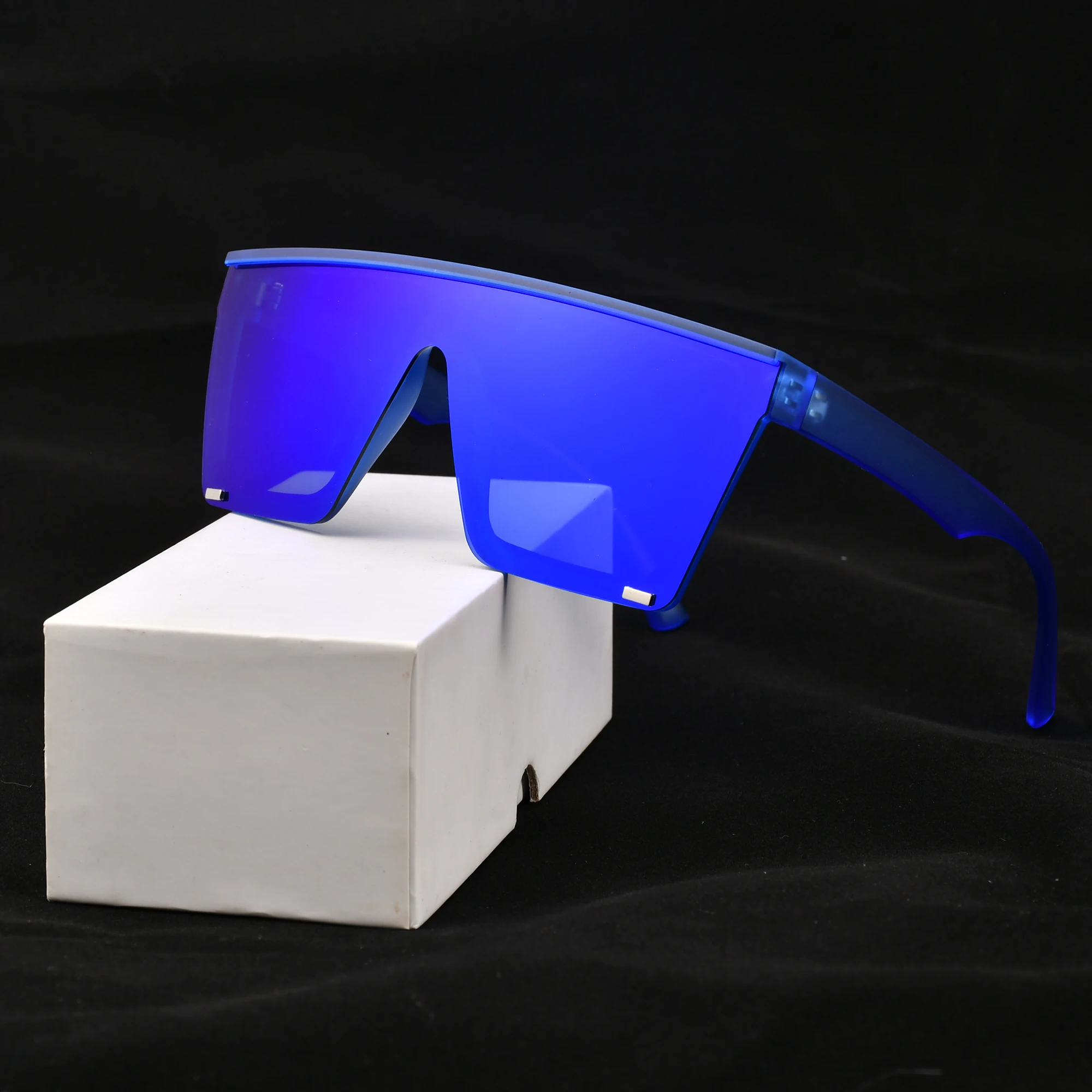 Хорошие продажи, небьющиеся модные негабаритные поляризационные солнцезащитные очки с логотипом от фабрики Гуанчжоу