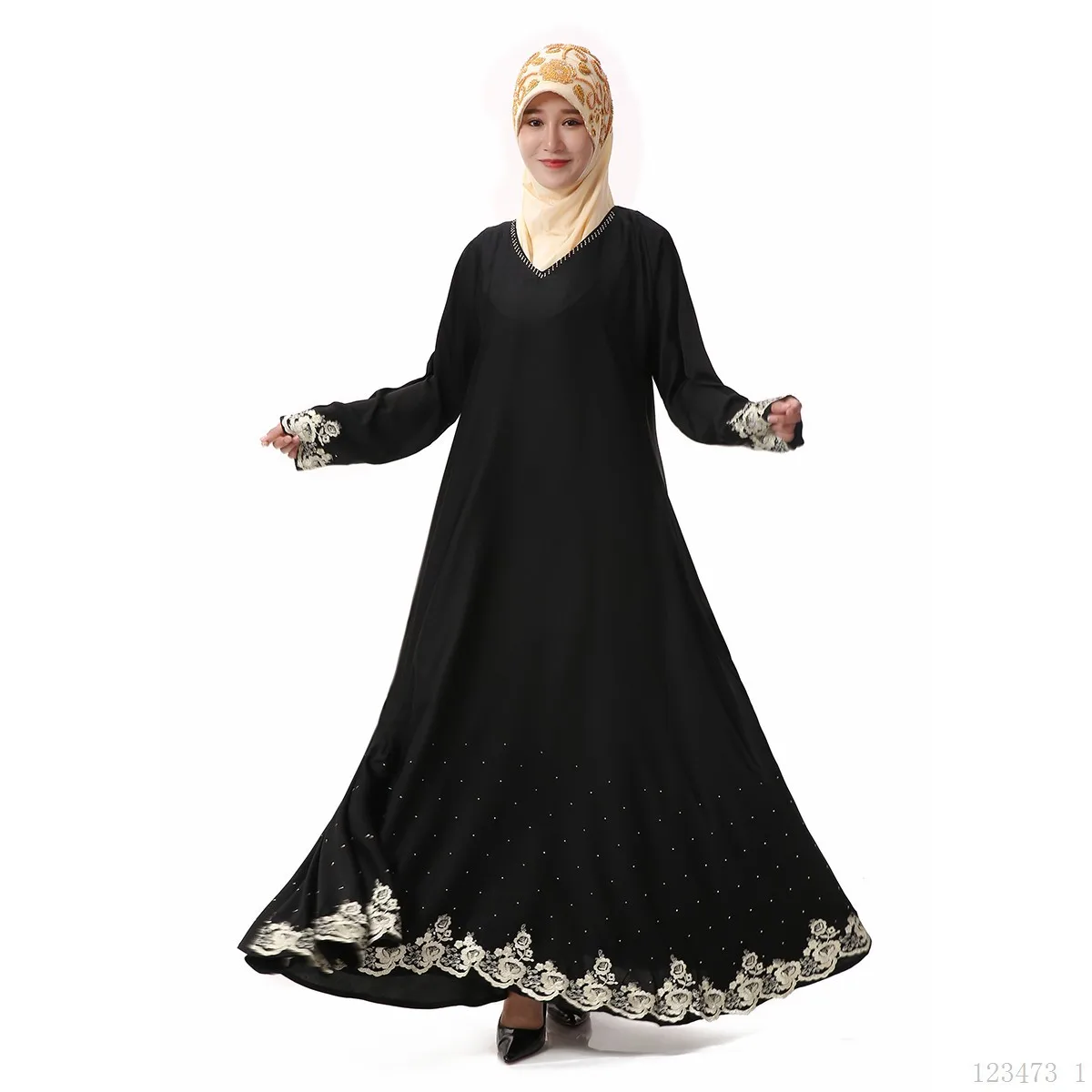 2022 New Design chinese wholesaler muslim long dress robe women Islam clothing beaded dubai abaya