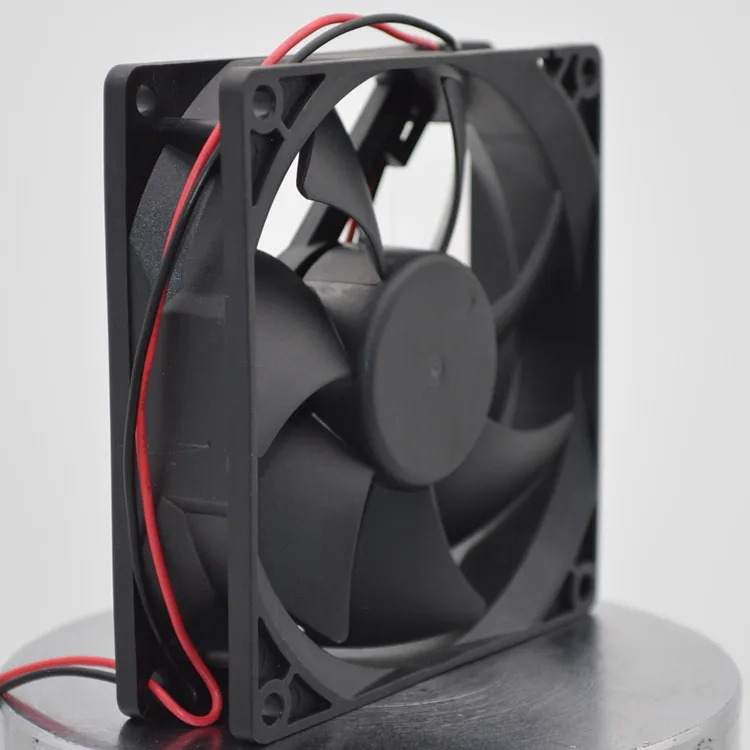 China Manufacturers Made 120x120x25mm High Speed Rotating DC Fan 12v 24v 12025 High Air Volume Quiet Fan Seven Leaf