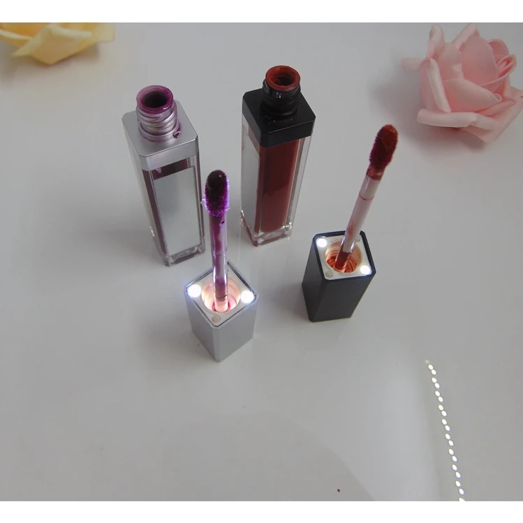 
Clear Shiny Private Label Lipgloss With Mirror and LED Light 