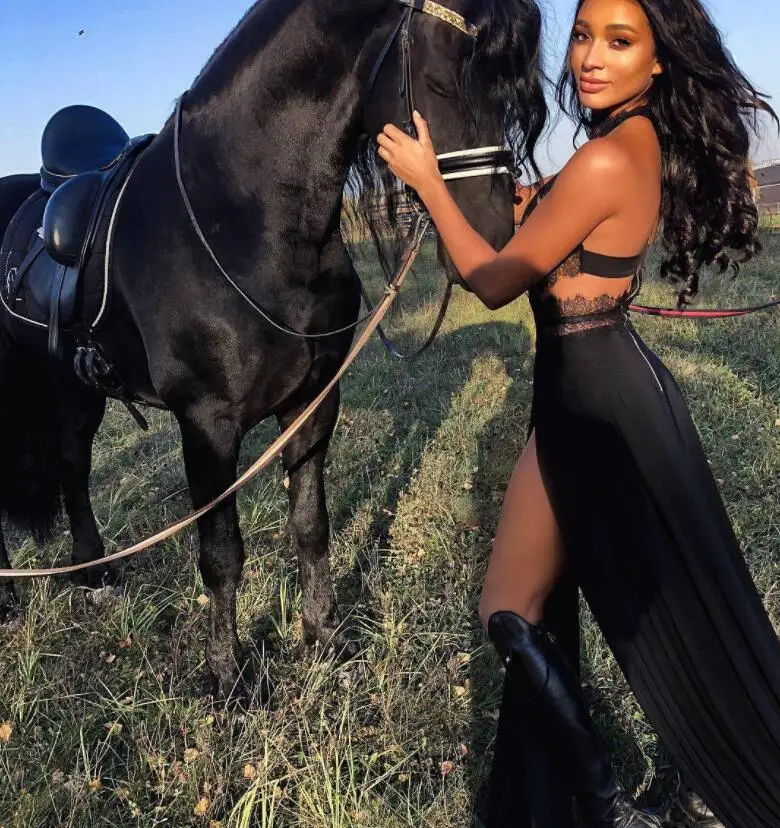 STOCK 2Colors Luxury Sleeveless Evening Dress Backless Lady Saree Party Wear Lace Long Dresses