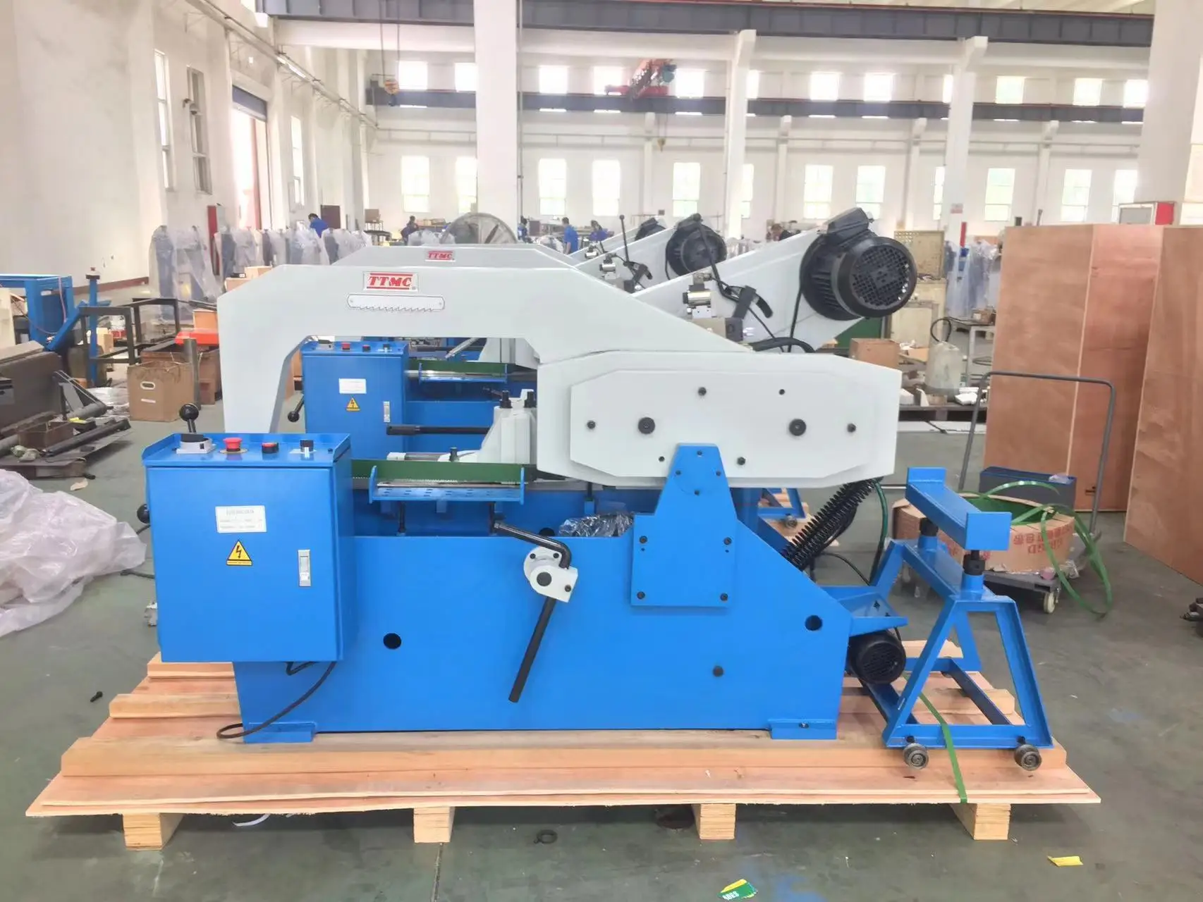 HS7132 Hydraulic Bow Sawing Machine For Sale