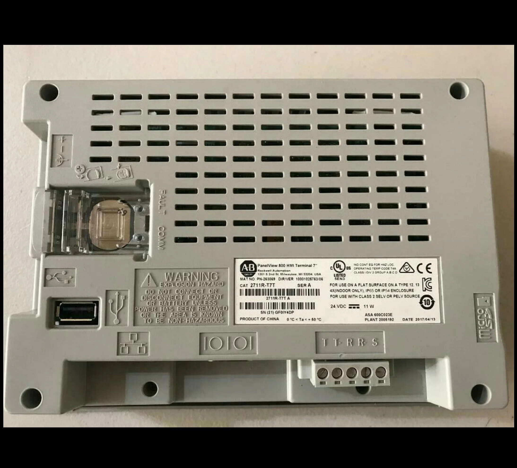 New 2711R-T7T PanelView 800 7-in HMI Terminal Touch Screen TFT Original