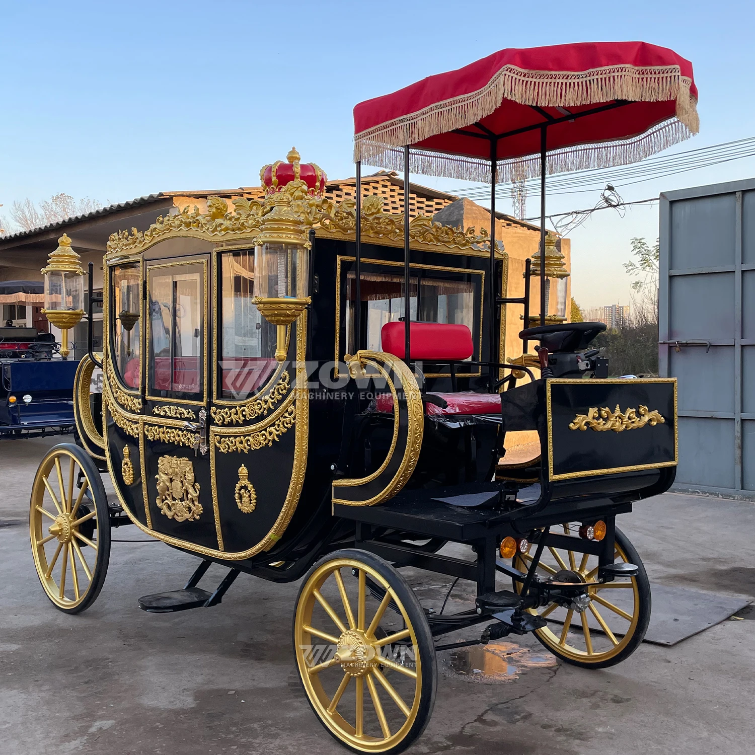 2024 New Multifunctional Electric Black Classic Retro Royal Carriage Luxury Wedding Carriage with Lights for Sale