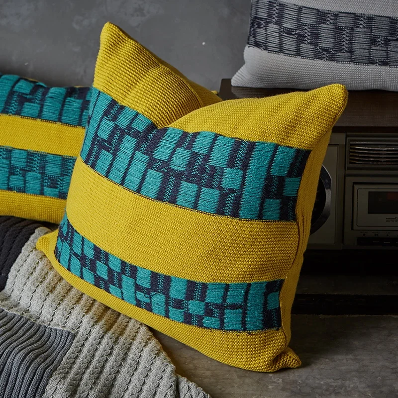 
Giving Free Samples Can Mixed Purchase Free custom gray Geometric pattern design Office sofa nap nap pillow General model 