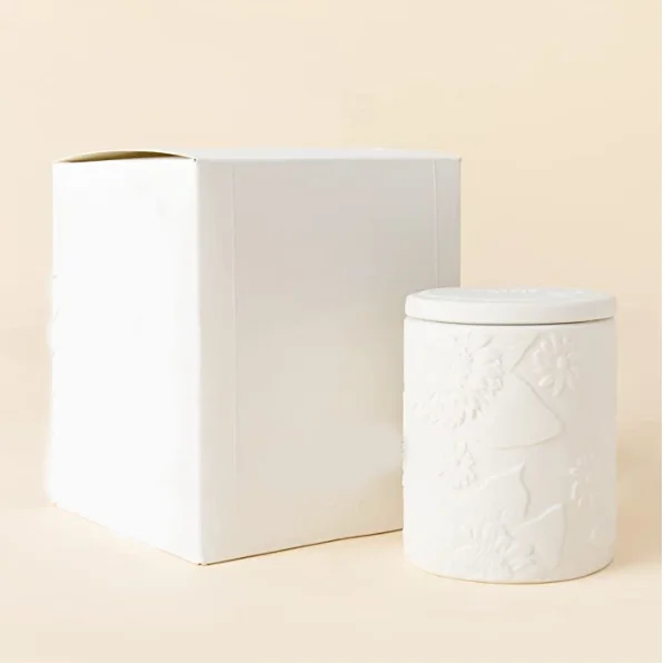 Factory Direct Sales Classical White Luxury Aromatherapy Candles Household Lids Ceramic Scented Candle