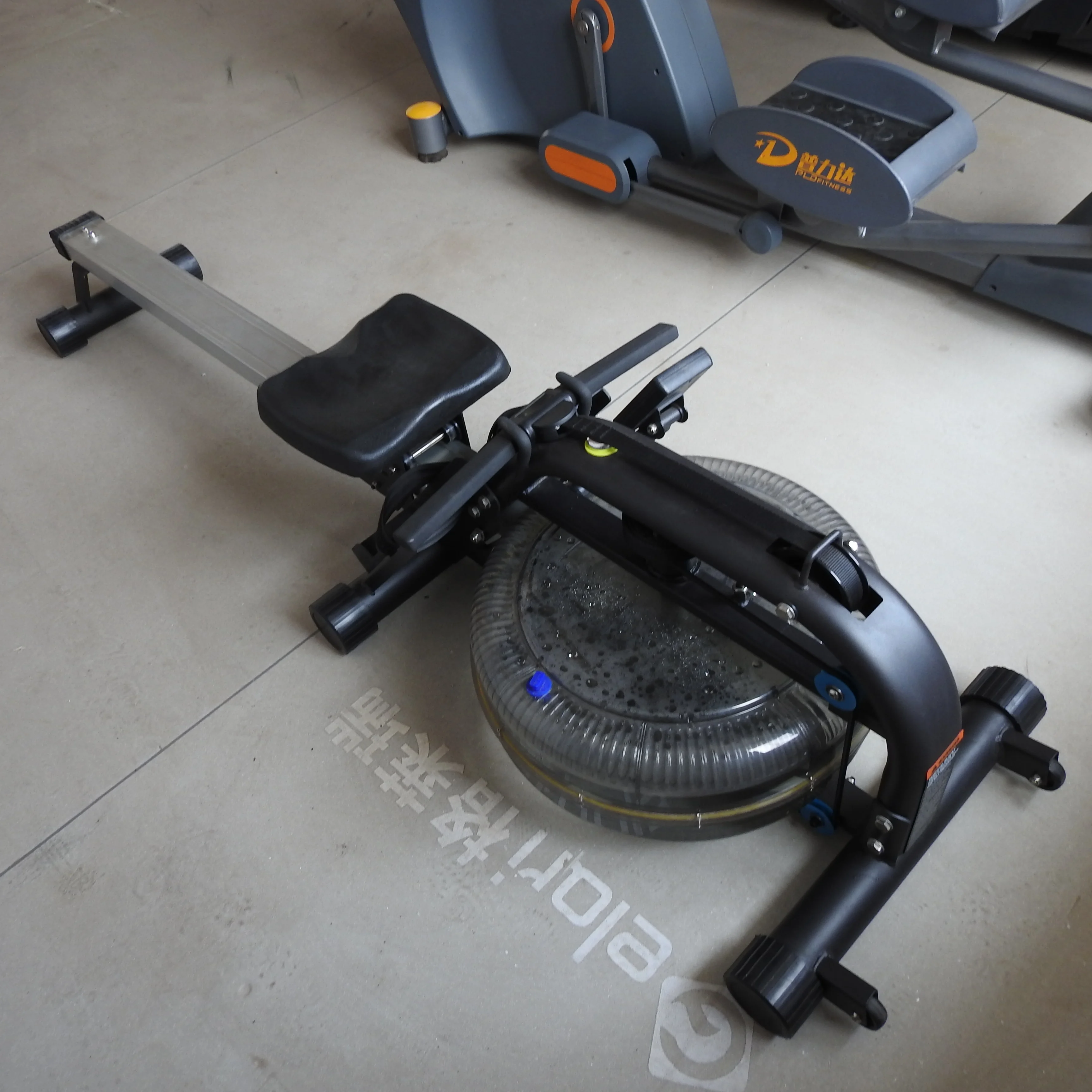 
PLD Dezhou Fitness Equipment water rower with Resistance adjustment button Cardio Exercise Gym Machine 
