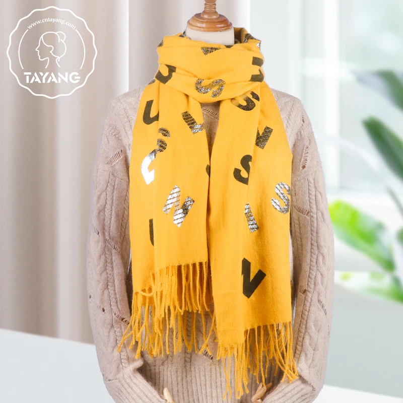 2022 Tendance Custom Support Plain Jersey Shawl Modern Style Superior Quality Tassels Model Hijabs With Letter
