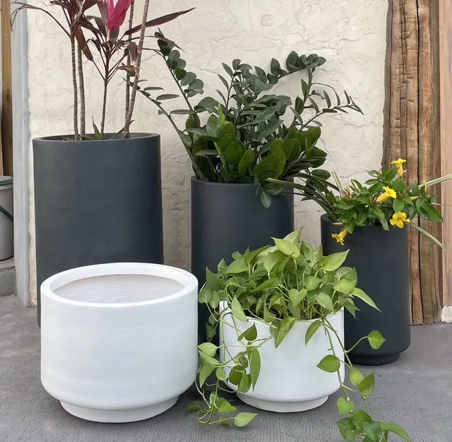 Ronglin Large 55-81cm Height GRC Concrete Plant Pots Lightweight Durable Customization Texture Short Lead-time Handmade YC-0066