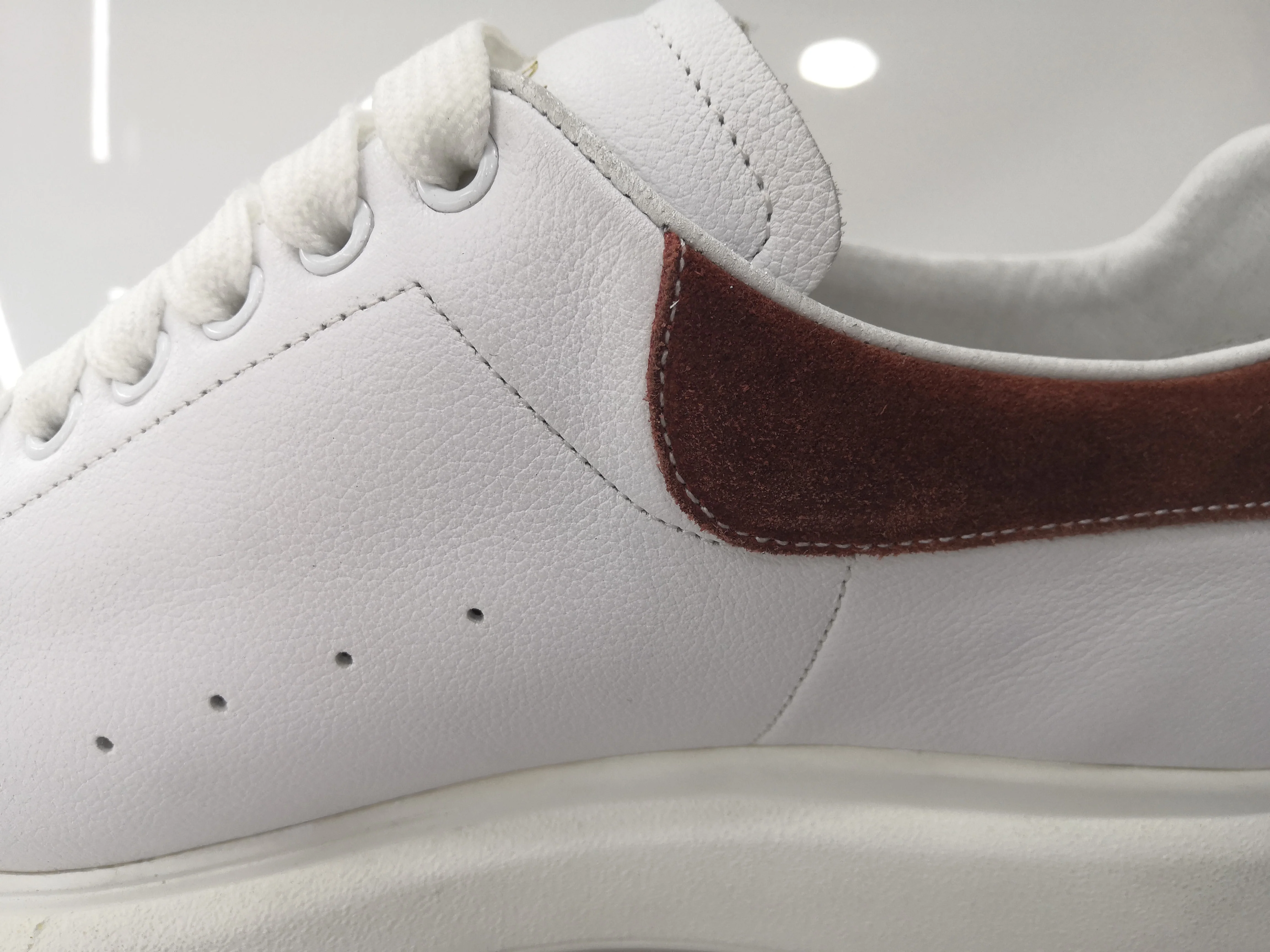 2023 Sports Best Mens Original New Running Casual Wholesale Fashion White Sneakers