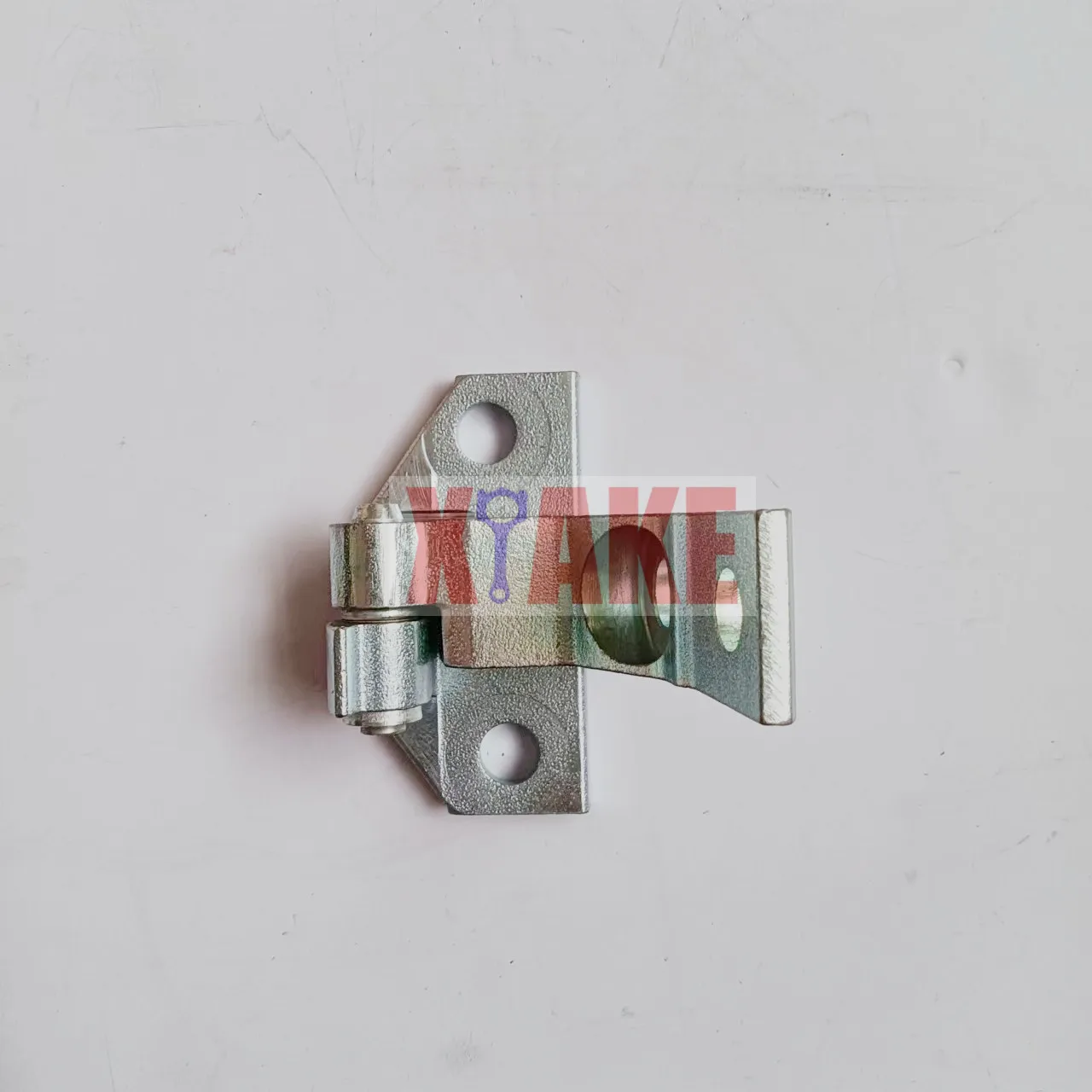 Guangzhou Auto Parts Hot selling Front Door Lower Hinge For Dongfeng Fengon 500 Glory 500 OEM 6106100-SF01
