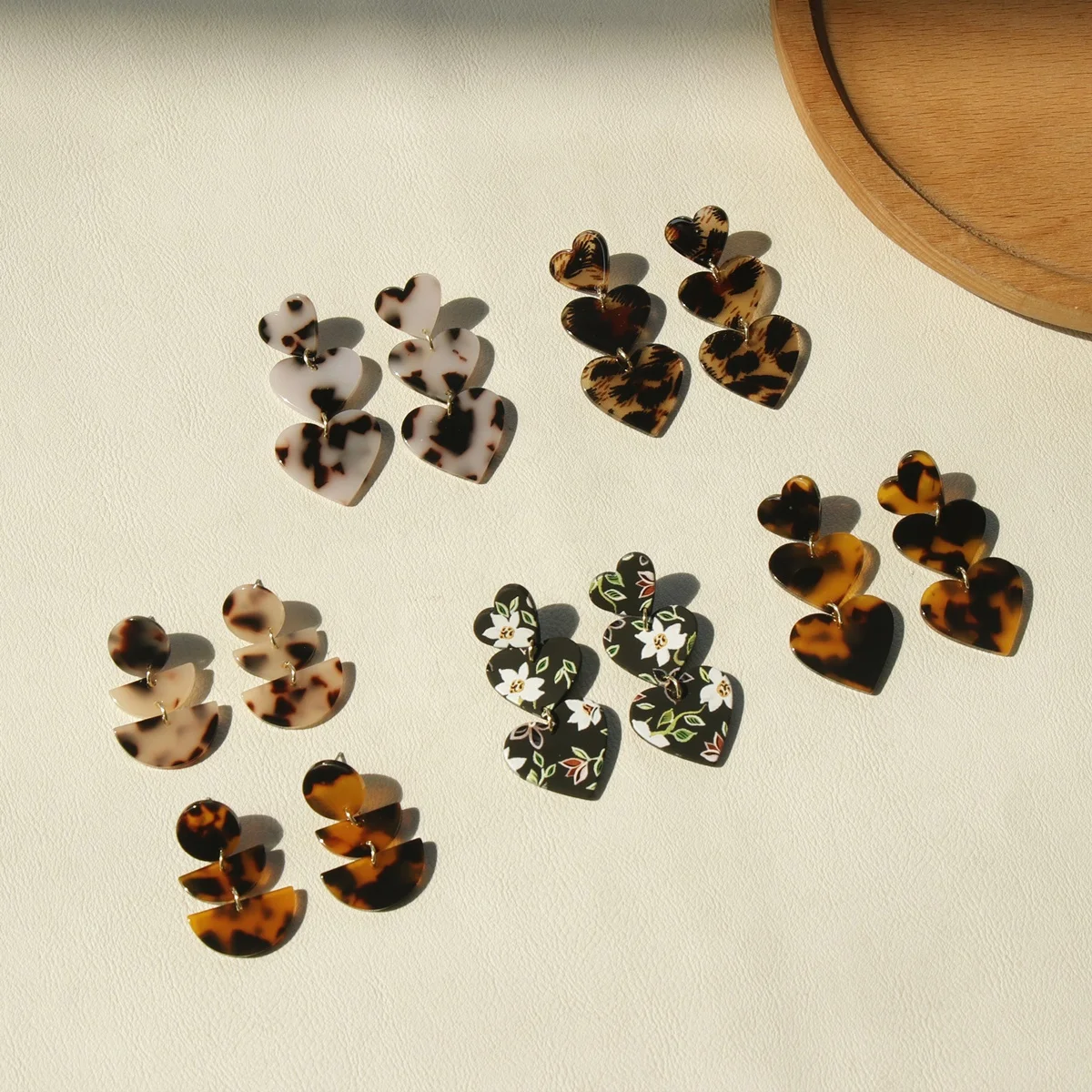 JUHU Acetate plate Jewelry wholesale Acrylic leopard print heart earrings for women 2022 fashion semicircle earrings trend 2022