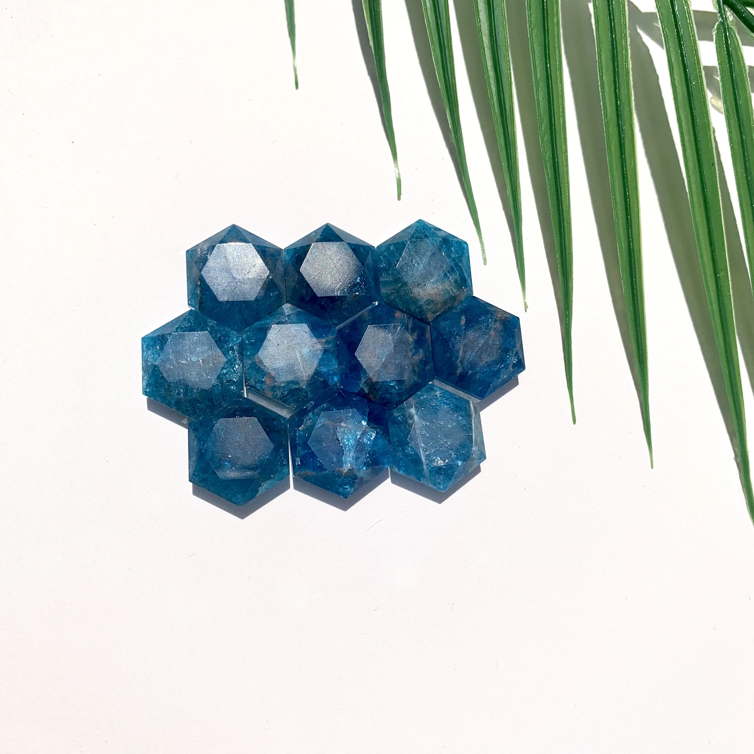 Natural blue apatite healing gemstone hexagram faceted satellite shape pendant spiritual energy jewelry