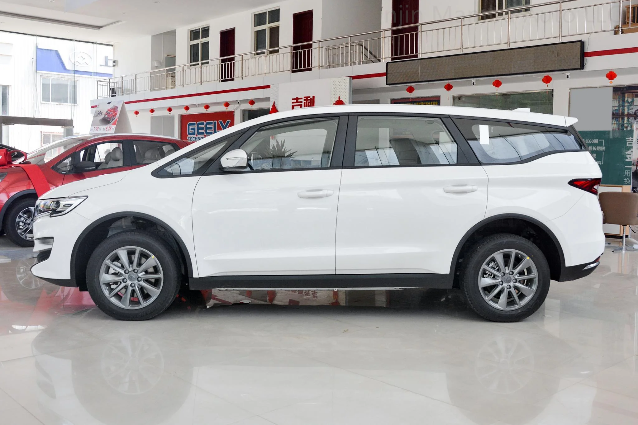 Charger for New Energy Vehicles 4 Seat Automobile Electric Power Vehicles Adults New Energy Vehicles LIfan Maple leaf 80V