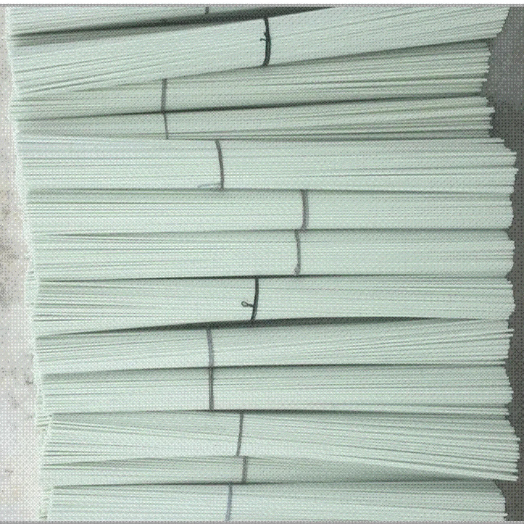 0.5mm-30mm pultruded  fiberglass rods glass fiber solid bar factory price fiberglass bar