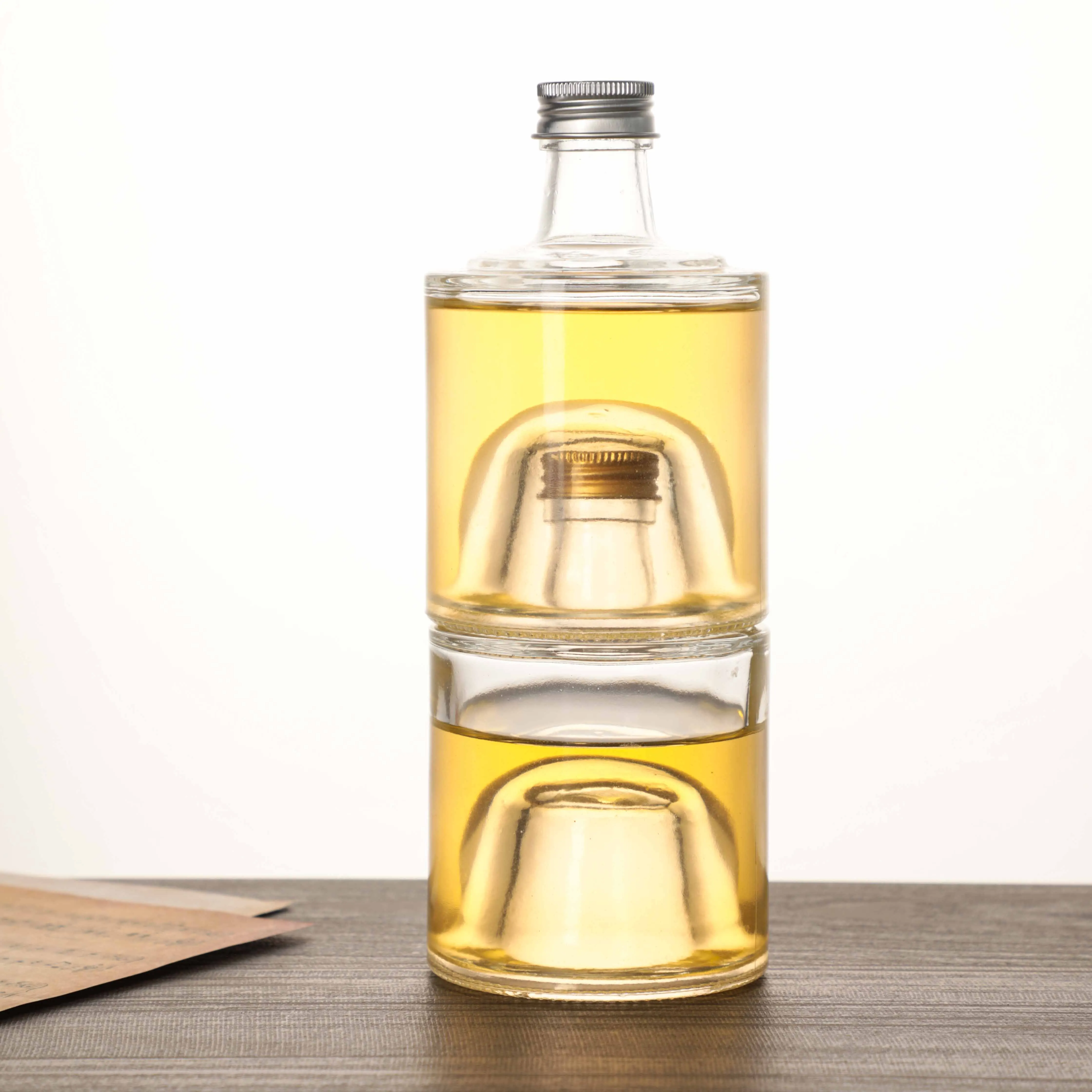 Unique 250ml Wine Liquor Beverage Round Stackable Glass Verre Cocktail Brandy Tequila Glass Bottles for Party with Aluminum Lid