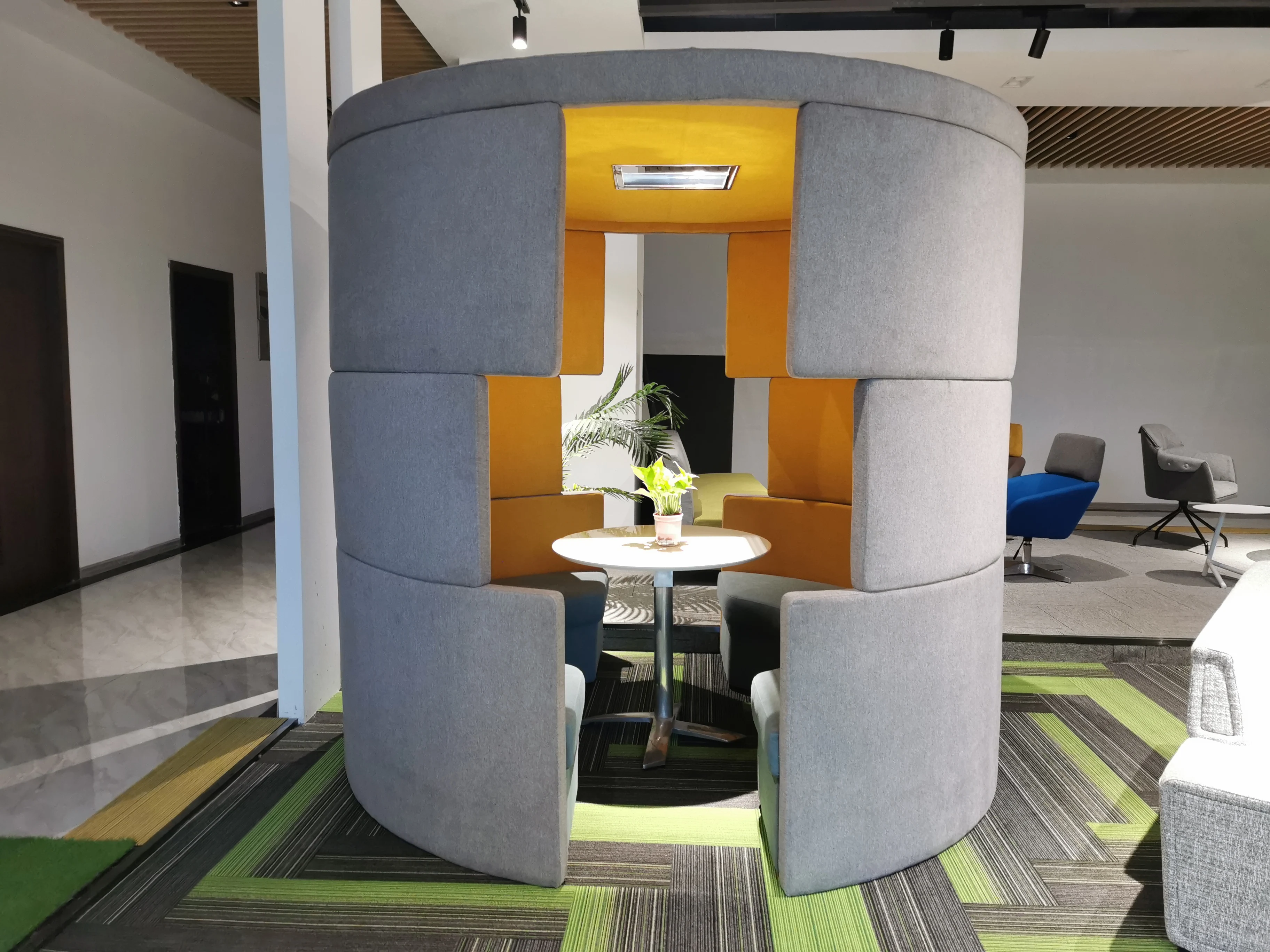 Lounge Fabric round meeting room  reception booth sofa office pod