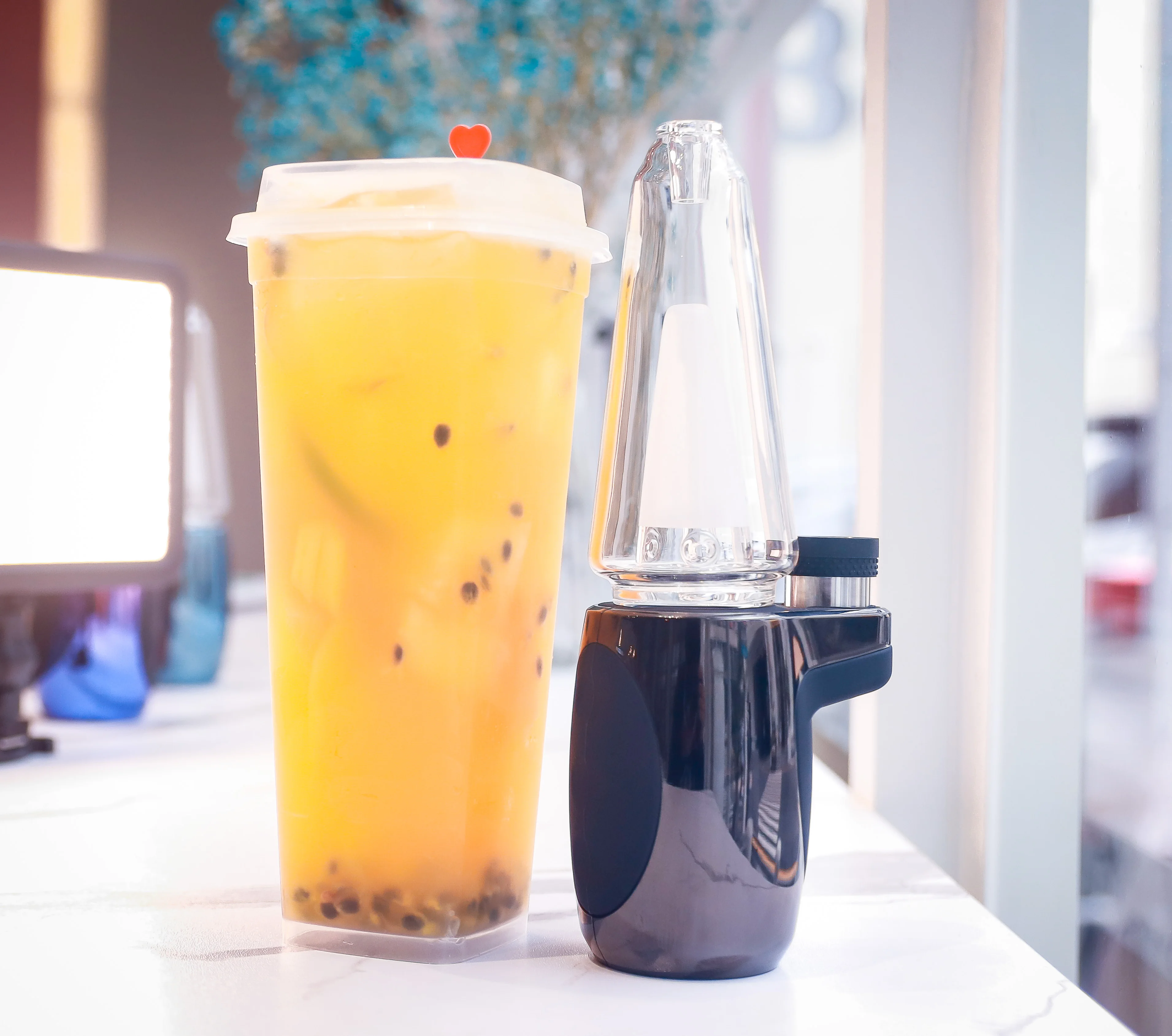 2021 New product head Wax Concentrate Shatter Budder Dabber Rig Kit 4 Electronic Hookah Water Pipe Wax Hookah