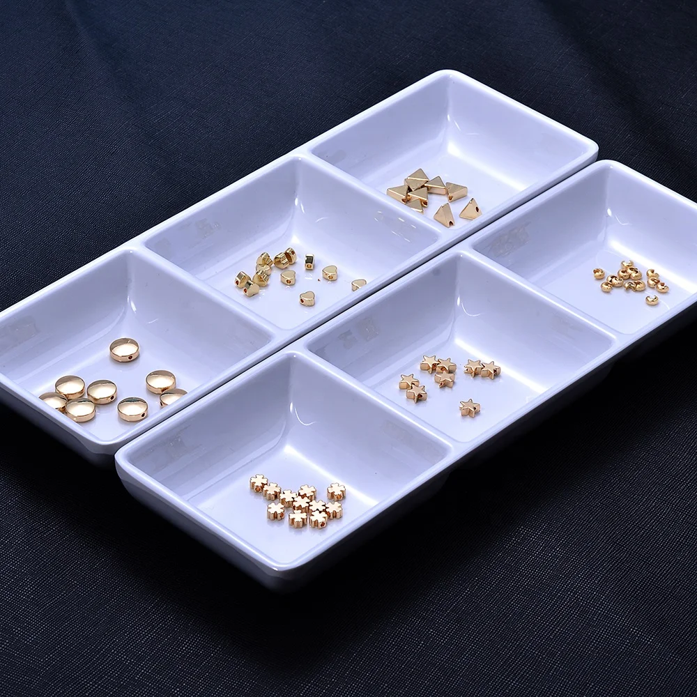 Wholesale Jewelry Making Decorative Necklace Spacer Beads 18K Gold Plated Triangle Heart Metal Brass Beads For Bracelets Making