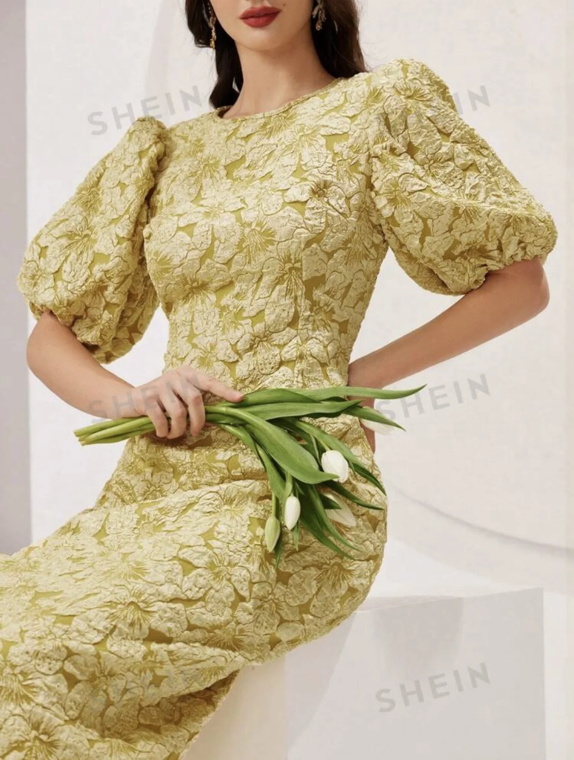 Woven 100%Polyester Dimensional Elastic Jacquard Textile Fabric For Making Women Puff Sleeve Round Neck Dress Garment Clothings