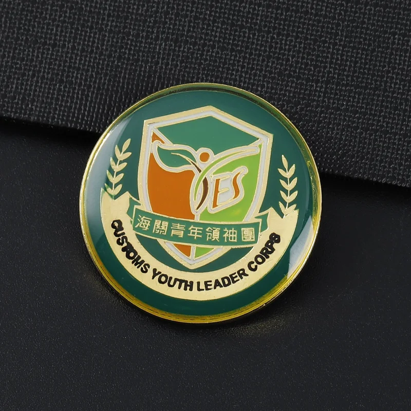 Custom Design Metal Crafts For Gift Resin Lapel Pin Badge Epoxy Company School Pin For Souvenir